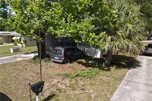 28814 Hubbard St, Leesburg, FL 34748 - Photo 4