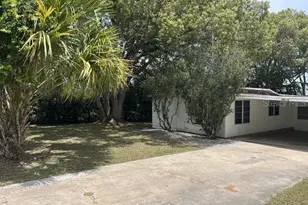 16815 SE 101st Ct Rd, Summerfield, FL 34491 - Photo 2