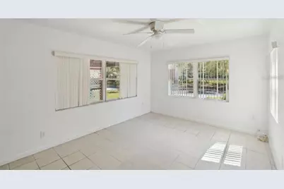 612 Kensington Street, Eustis, FL 32726 - Photo 12