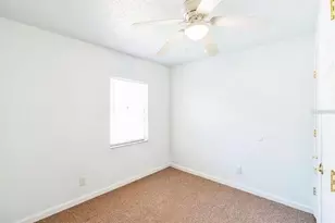 612 Kensington St, Eustis, FL 32726 - Photo 16
