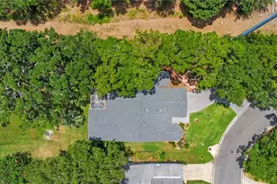 32222 Summertree Cir, Leesburg, FL 34748 - Photo 36