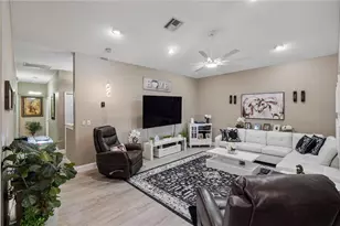 21932 Royal St Georges Ln, Leesburg, FL 34748 - Photo 4