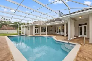 15900 Acorn Cir, Tavares, FL 32778 - Photo 6