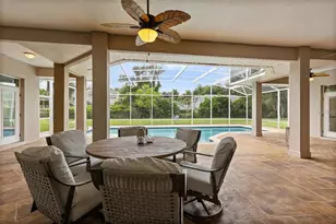 15900 Acorn Cir, Tavares, FL 32778 - Photo 18