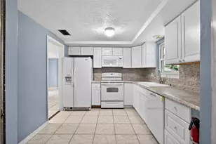2602 Ohio Pl, Holiday, FL 34691 - Photo 14