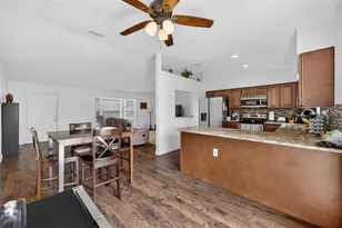 2911 Omaha Dr, Deltona, FL 32738 - Photo 12