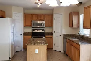 274 Curtis Ave, Groveland, FL 34736 - Photo 6