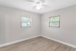 35904 Dawn Dr, Leesburg, FL 34788 - Photo 24
