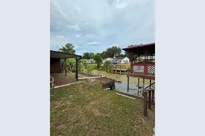 919 Cr 482D, Lake Panasoffkee, FL 33538 - Photo 34