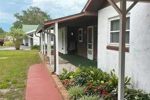 919 Cr 482D, Lake Panasoffkee, FL 33538 - Photo 2