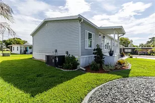 2611 Vindale Rd, Tavares, FL 32778 - Photo 32