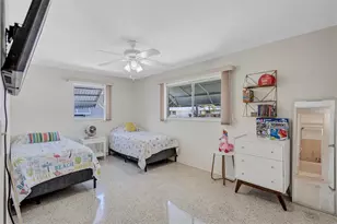 7687 117th St, Seminole, FL 33772 - Photo 24