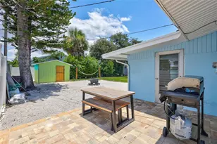 7687 117th St, Seminole, FL 33772 - Photo 34