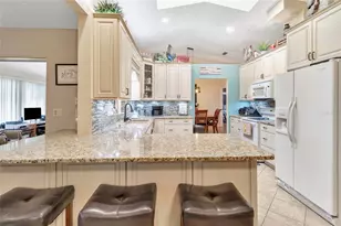 21830 King Edward Ct, Leesburg, FL 34748 - Photo 8