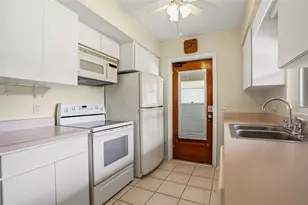 5409 Stratemeyer Dr, Orlando, FL 32839 - Photo 12