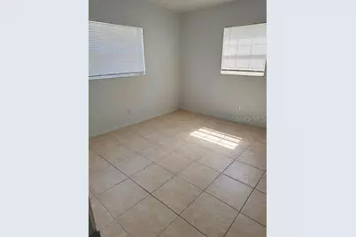 1100 E Caroline Street #119, Tavares, FL 32778 - Photo 6