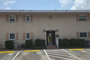 1100 E Caroline St, Tavares, FL 32778 - Photo 1