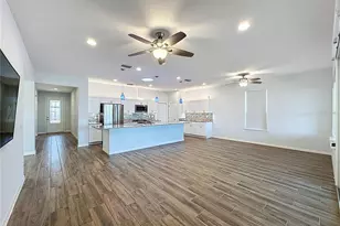 537 Narrow Vw Ln, Groveland, FL 34736 - Photo 12