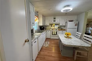 6733 Kensington Dr NE, Winter Haven, FL 33881 - Photo 6