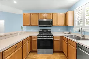 1019 Golden Grove Dr, The Villages, FL 32162 - Photo 12