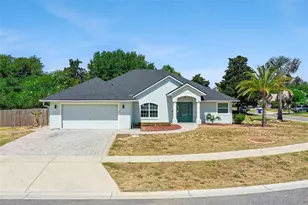 4450 Abaco Dr, Tavares, FL 32778 - Photo 2