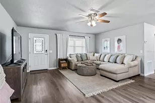 321 San Marino Dr, The Villages, FL 32159 - Photo 6