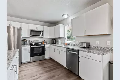 321 San Marino Drive, The Villages, FL 32159 - Photo 14