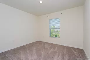 352 Towns Cir, Haines City, FL 33844 - Photo 16