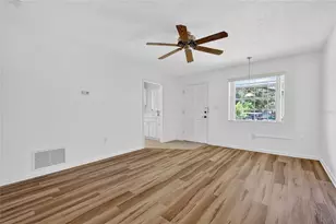 200 E 10th Ave, Mount Dora, FL 32757 - Photo 6