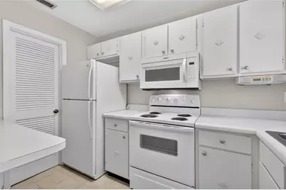 200 E 10th Avenue #8, Mount Dora, FL 32757 - Photo 10