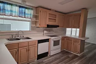 3224 Manatee Rd, Tavares, FL 32778 - Photo 8