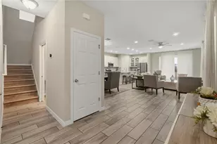 205 Aberdeen St, Davenport, FL 33896 - Photo 4