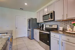 11244 Amber Ridge Dr, Zellwood, FL 32798 - Photo 14