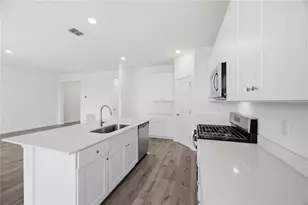 6209 Sanders Grove Cir, Okahumpka, FL 34762 - Photo 12