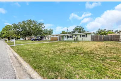 5711 92nd Avenue N, Pinellas Park, FL 33782 - Photo 4