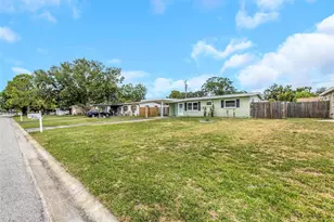 5711 92nd Ave N, Pinellas Park, FL 33782 - Photo 4