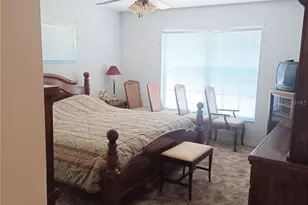 805 Velma Ct, Tavares, FL 32778 - Photo 10