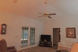 805 Velma Ct, Tavares, FL 32778 - Photo 8