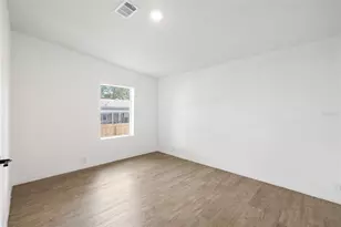 8531 Semmes St, Zephyrhills, FL 33540 - Photo 24