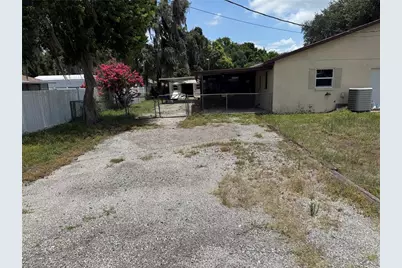 1244 County Road 437, Lake Panasoffkee, FL 33538 - Photo 8
