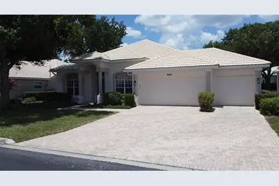 3916 Scarborough Court, Clermont, FL 34711 - Photo 2