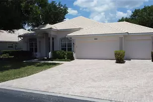 3916 Scarborough Ct, Clermont, FL 34711 - Photo 2