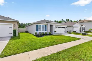 1351 Fox Squirrel Dr, Davenport, FL 33897 - Photo 2