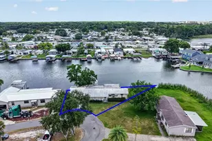 1610 Sunshine Ln, Tavares, FL 32778 - Photo 2