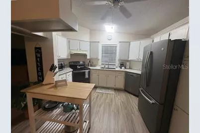 932 Chula Ct, Lady Lake, FL 32159 - Photo 16