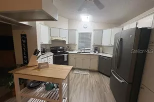 932 Chula Ct, Lady Lake, FL 32159 - Photo 16
