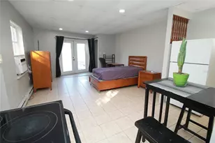 1079 W Magnolia St, Clermont, FL 34711 - Photo 2