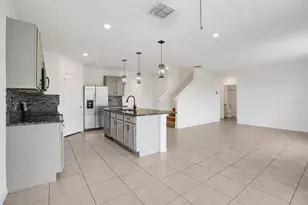 11338 Amber Ridge Dr, Zellwood, FL 32798 - Photo 10