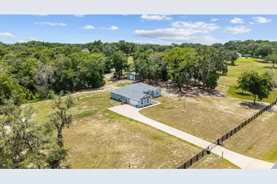 10254 SE 118th Lane, Belleview, FL 34420 - Photo 2