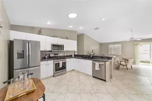 17421 SE 78th Harmony Cir, The Villages, FL 32162 - Photo 18